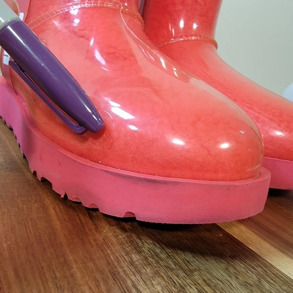 UGG Women's Classic Mini Clear Boot in Pink - Picture 11 of 15